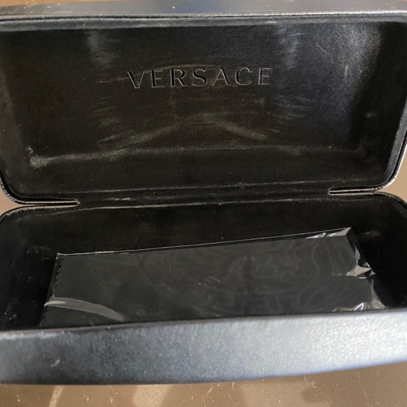 Versace Men’s Sunglasses - Picture 5 of 7